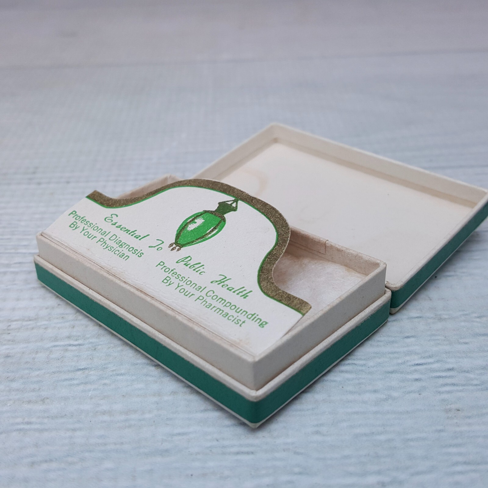 Vintage Harvey & Carey Prescription Service Hinged Pill Box Pharmacy 2.5 x 1.5″