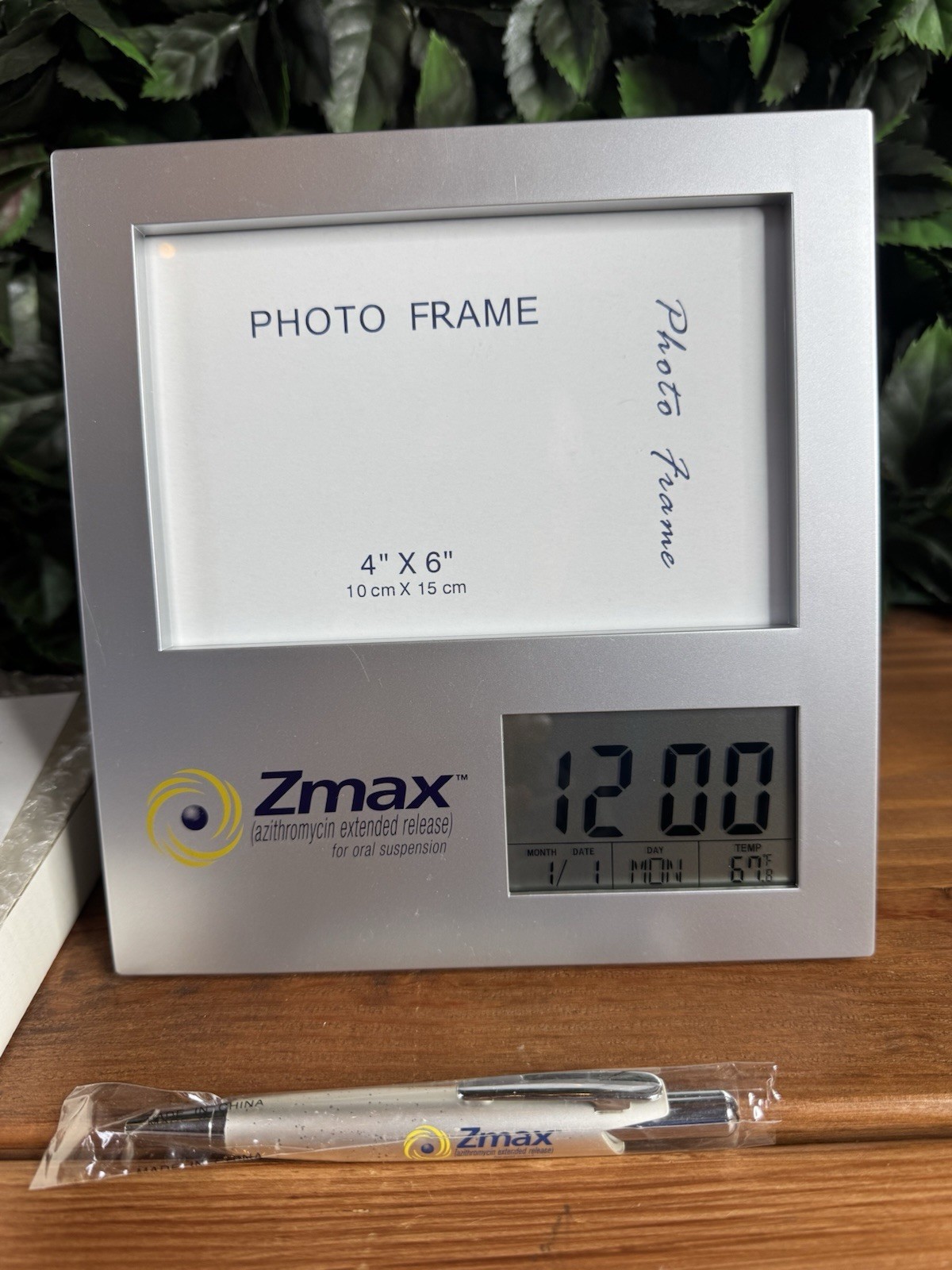 Zmax Pharmaceutical Advertising Photo Frame Clock + Pen Pfizer Promo 2000s