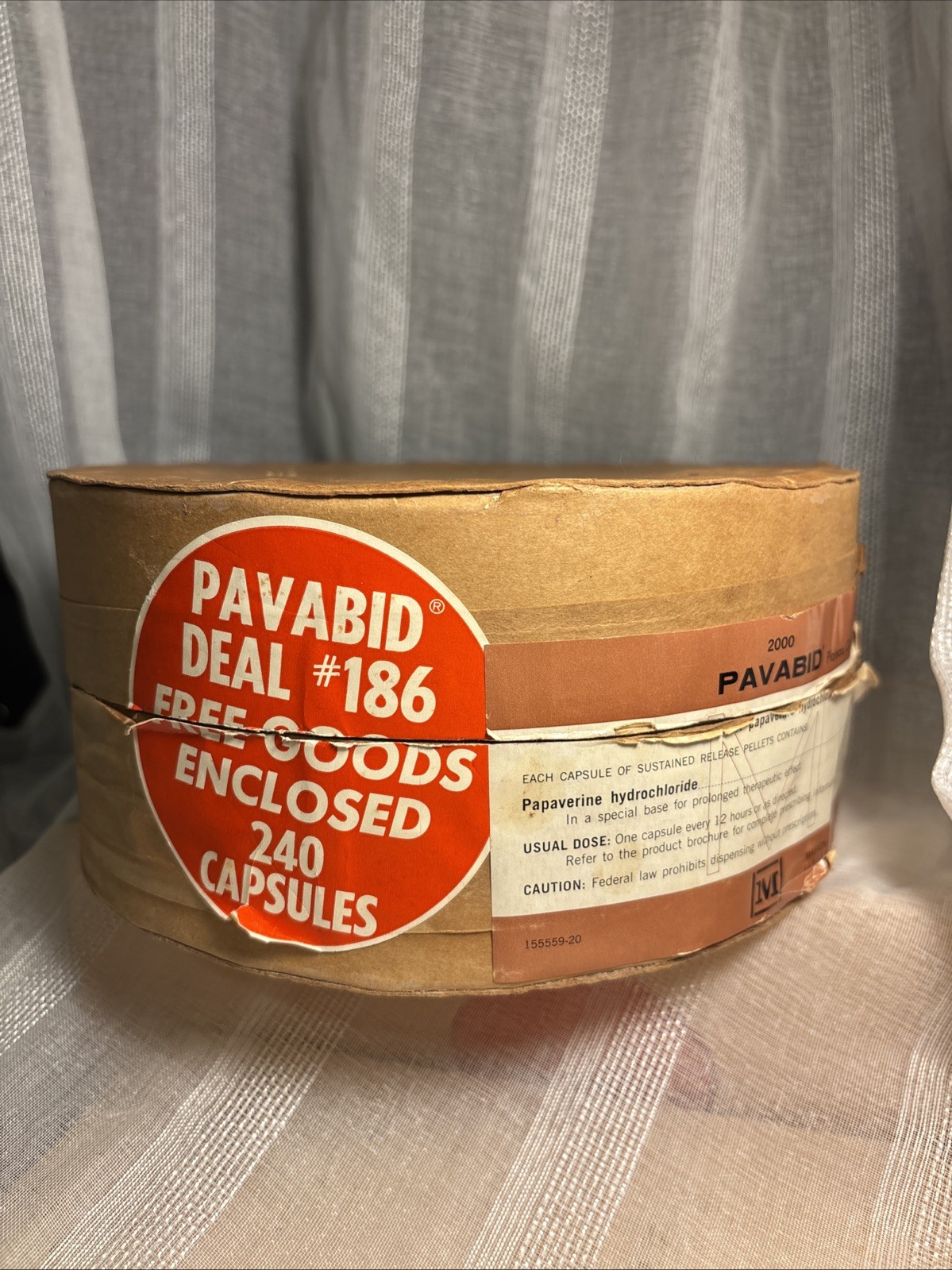 VTG Round Cardboard Pharmacy Container & Lid *Empty Continental Can Co NY Unique