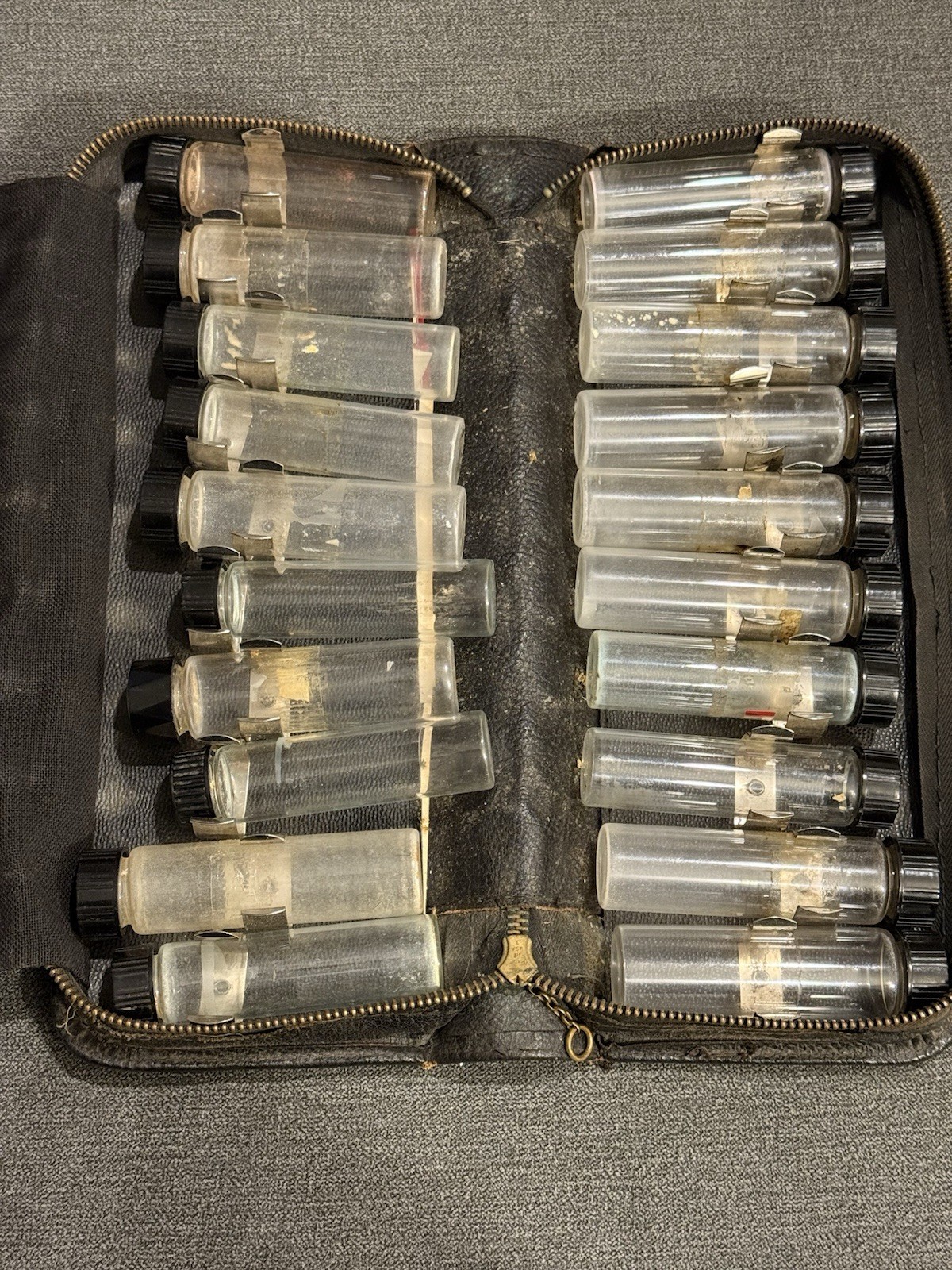 Vintage Doctor’s Medicine Kit Leather Travel Case 20 Vials Antique!