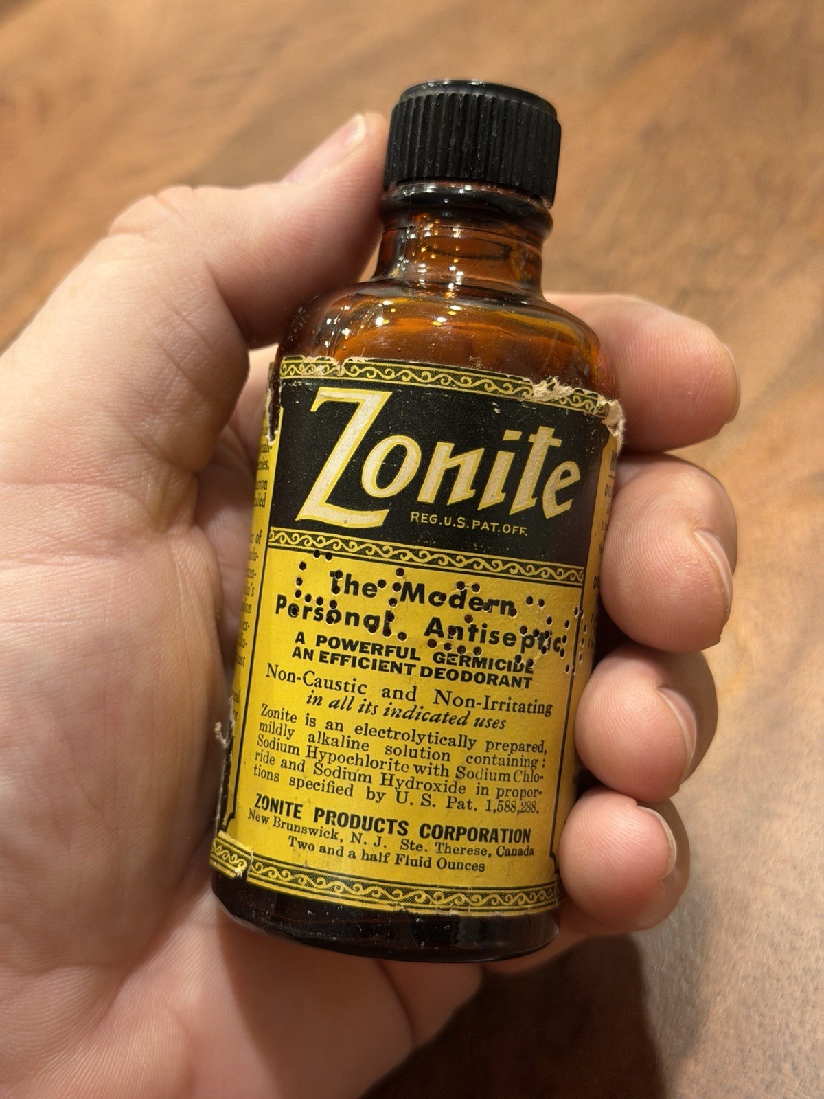 Vintage ZONITE Apothecary Amber Glass Bottle Antiseptic Germicide New Jersey s10