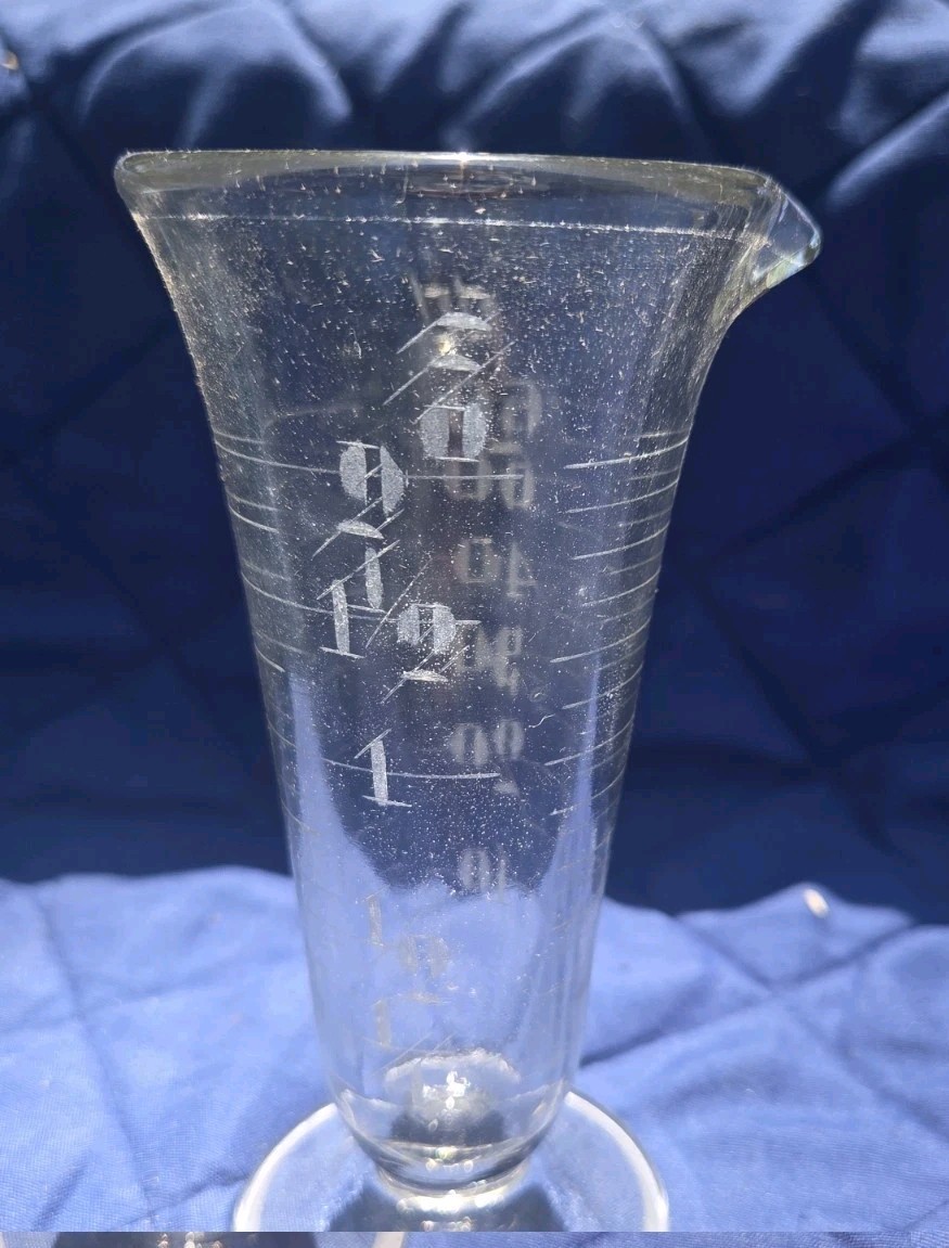 Vintage Armstrong’s Phenix Pharmaceutical 2 Ounce Graduate Cone Shape W/ Box
