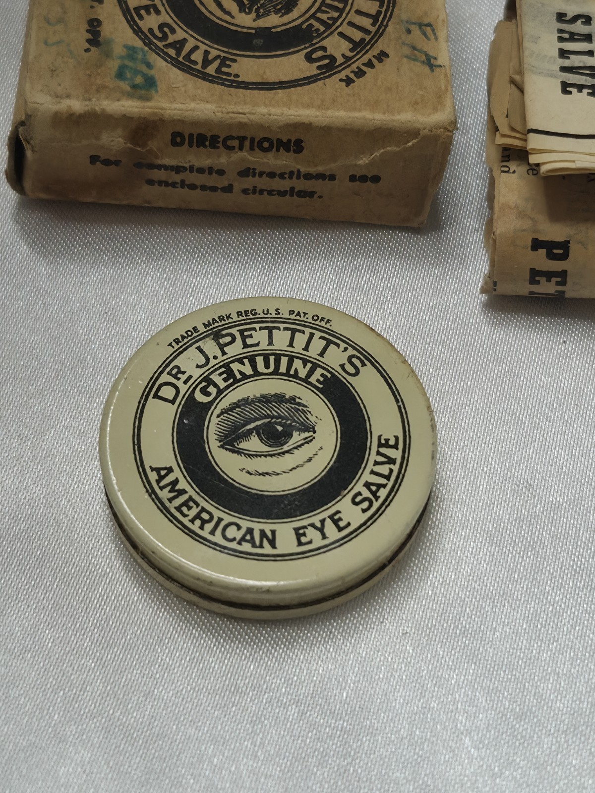 Vintage Dr. Pettit’s American Eye Salve w/ Original Box & Inserts 1946