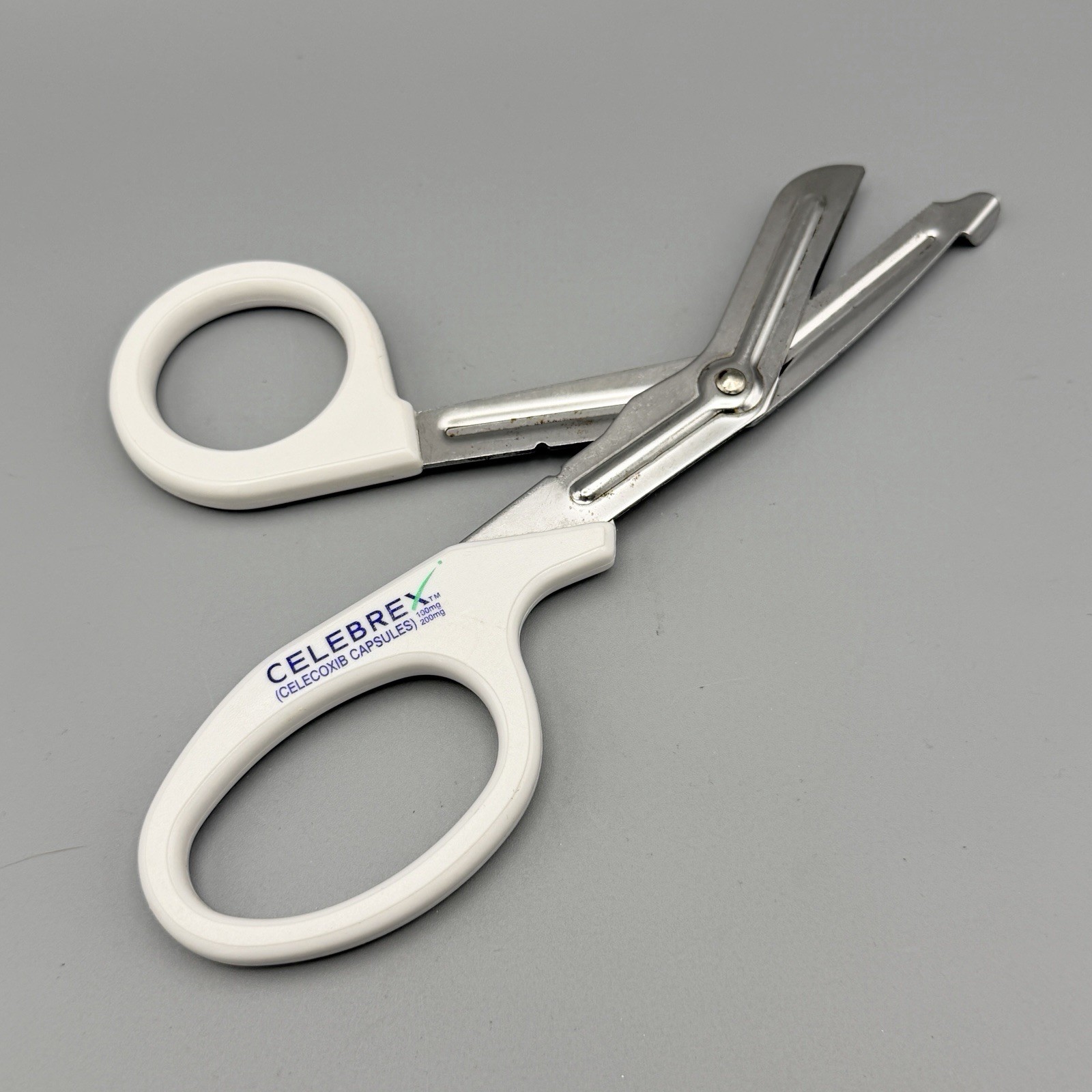 BANDAGE /IV Scissors Pharmaceutical advertising CELEBREX 7.25″ long Pharmacy