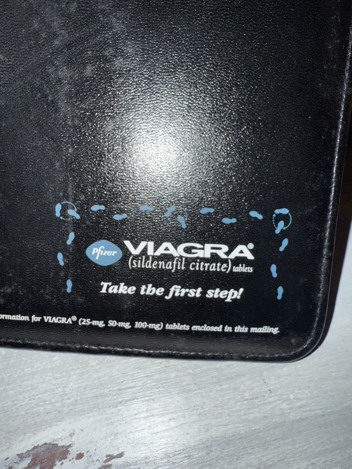 Vintage Viagra Pfizer Small Portfolio Bi-Folder Professional 1998 9″x6″