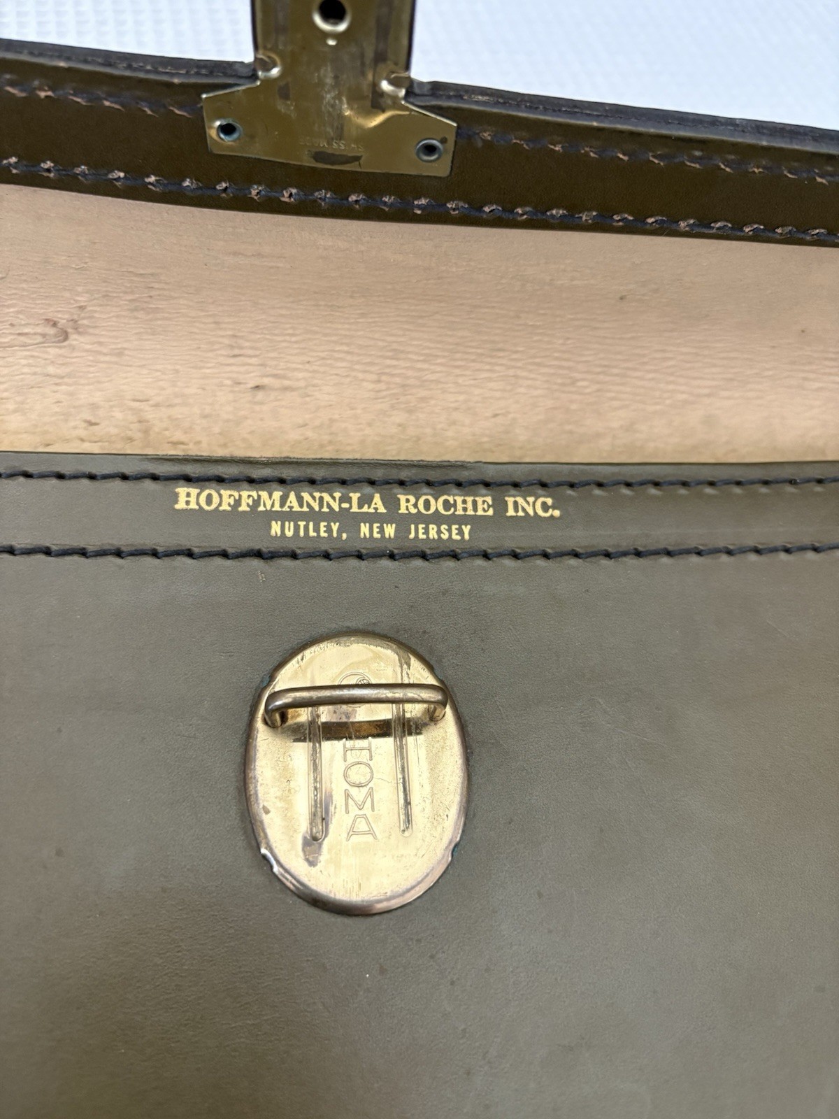Hoffman La Roche Vintage Leather Document Bag Homa Nutley NJ Pharmaceutical Rep