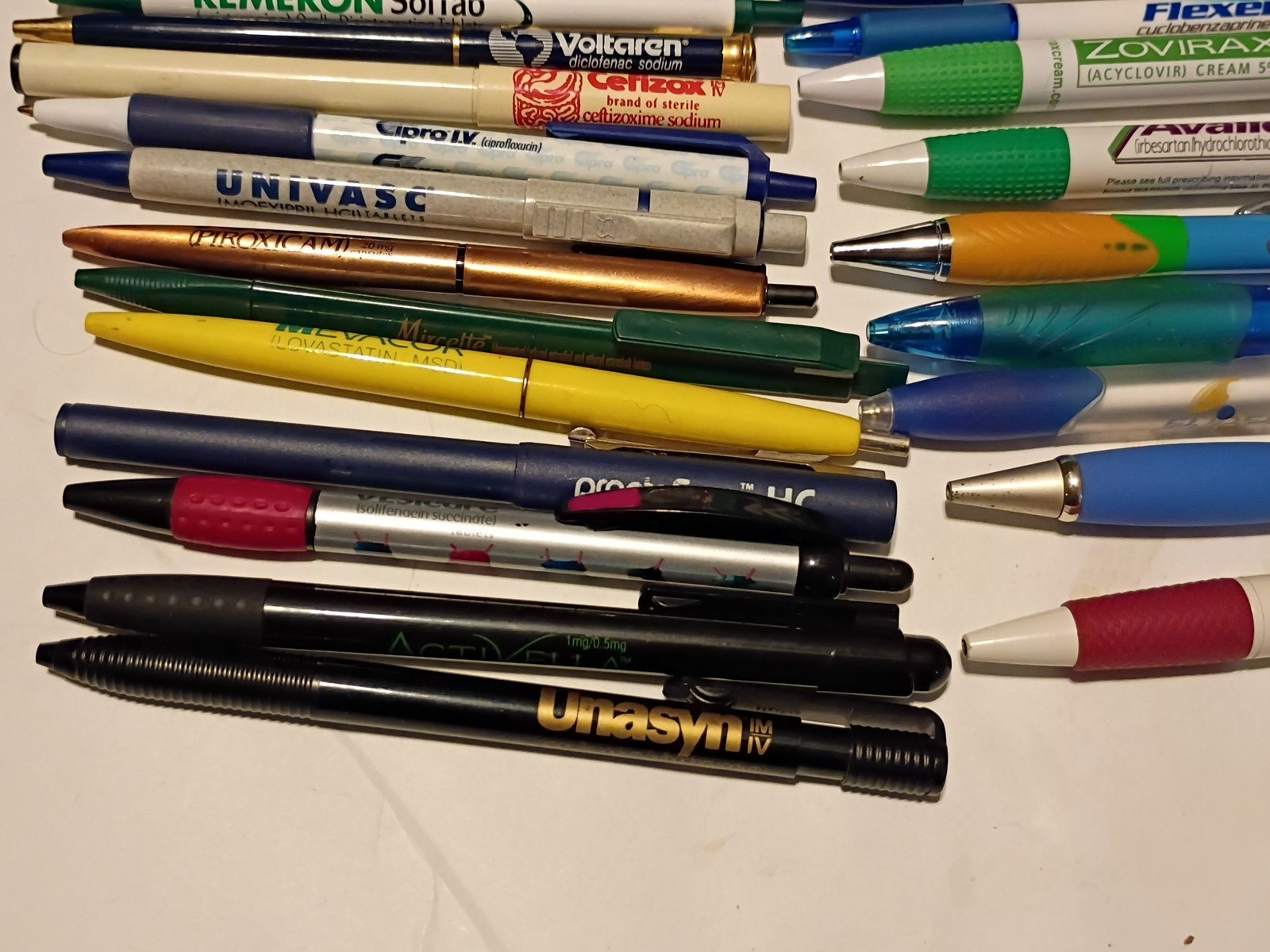 Vintage Pharmaceutical Ballpoint Pens Drug Rep Promo Lot of 68
