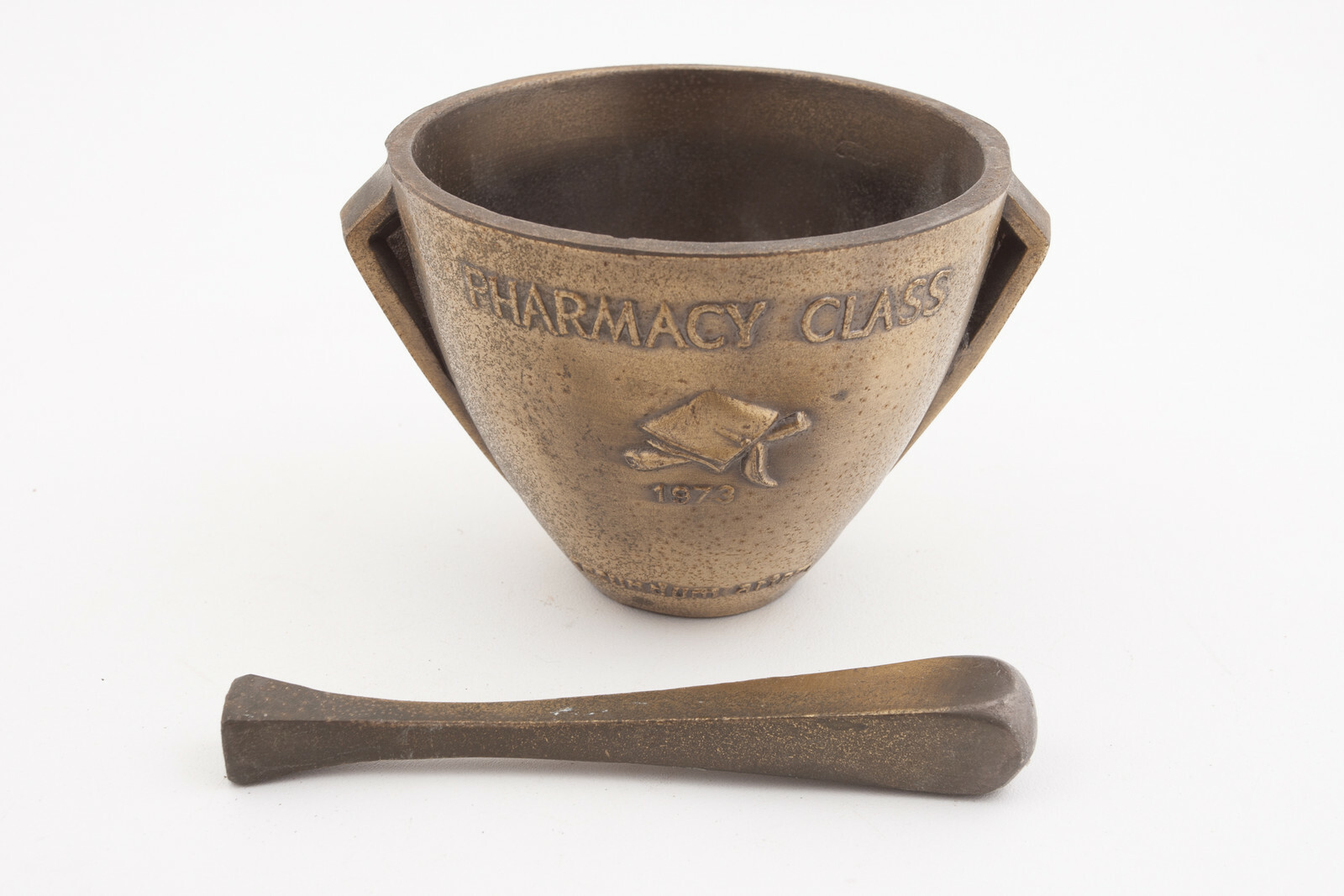 Pharmacy Class 1973 Mortar & Pestle Rx Setumdum Artum Schering (C4L) Award