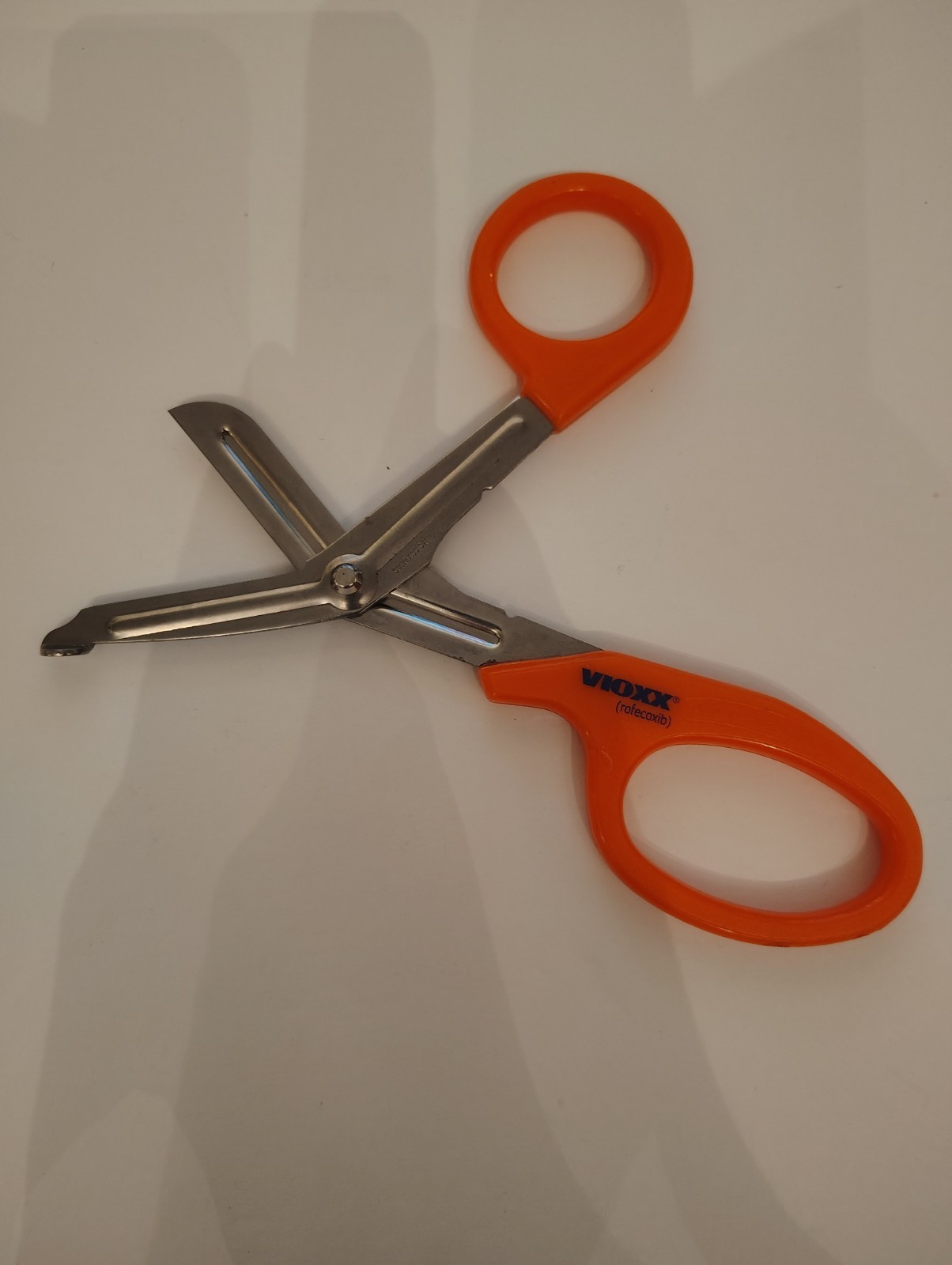 Vioxx PHARMACEUTICAL DRUG REP promotional Promo scissor Collectible Advertising