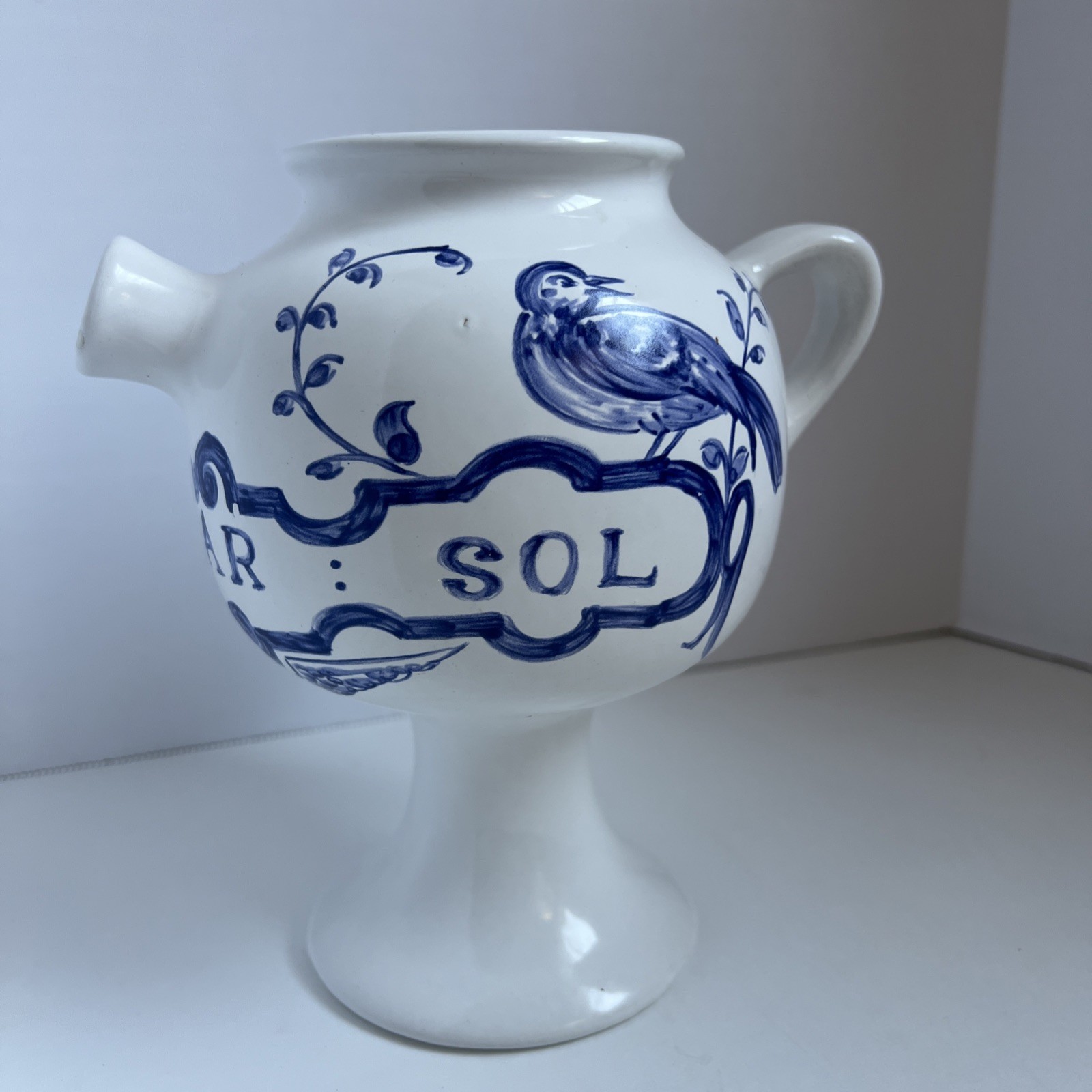 1989 APOTHECARY JAR ~SYR ROSAR SOL~ REPRODUCTION by LILLY PORTUGAL 7.5”