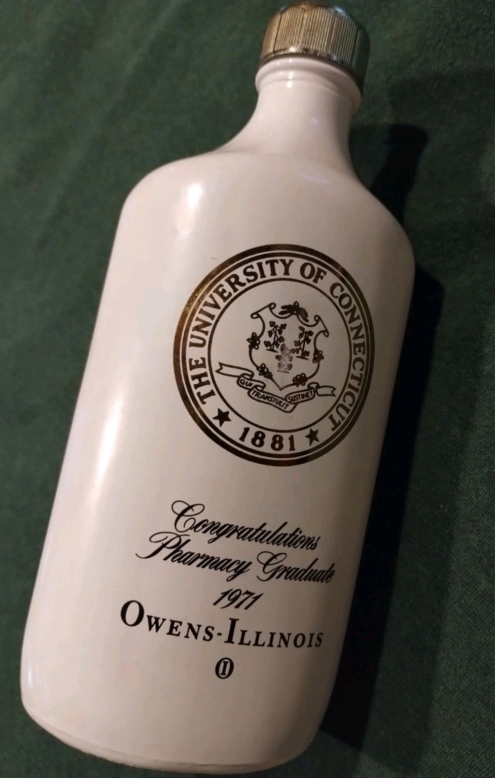1971 Pharmacy Graduate UCONN University CONNECTICUT Bottle history RARE WHITE