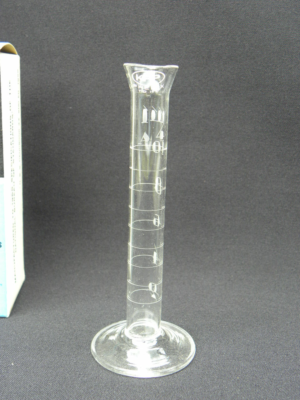 Kerr Glass Pharmaceutical N.B.S. 40 Phenix Graduate Cylindrical Shape Cylinder