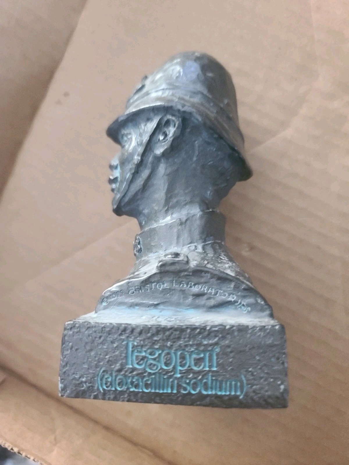 1977 The Oxford Bobby Resin Bust Bristol Laboratories Tegopen Promotional Statue
