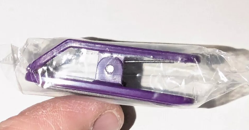 New Tekturna Refrigerator Magnet Clip Pharmaceutical Drug Rep Promotional RARE