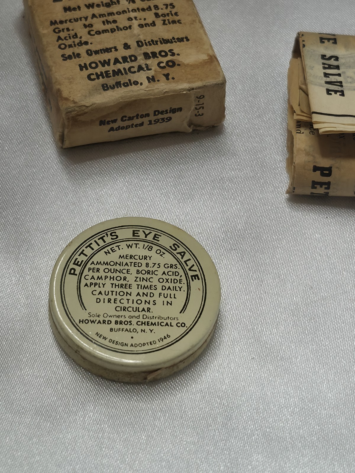 Vintage Dr. Pettit’s American Eye Salve w/ Original Box & Inserts 1946