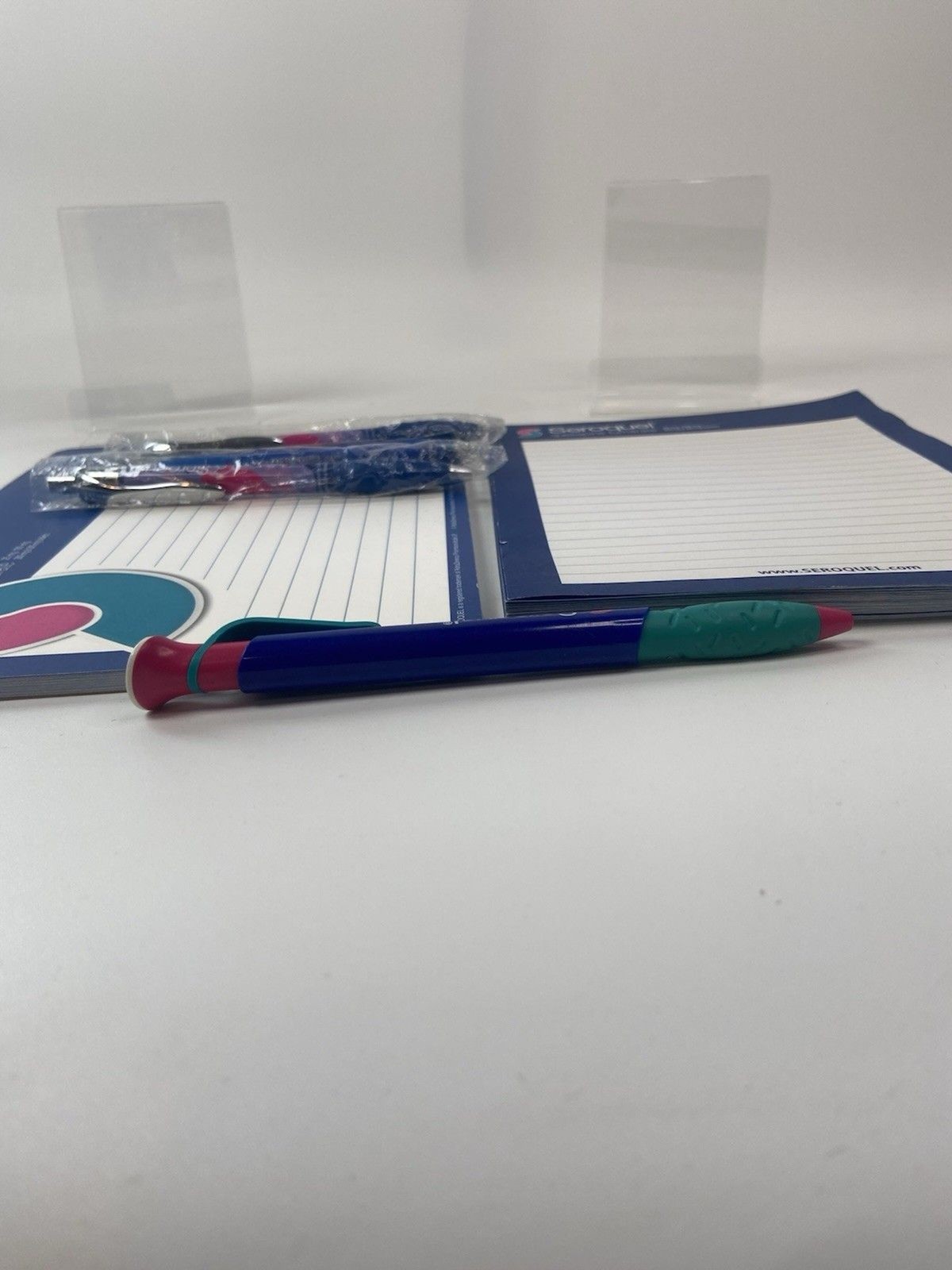 Drug Rep Seroquel Paper Notepad Collectible Pens Plastic Unique Pharmaceutical