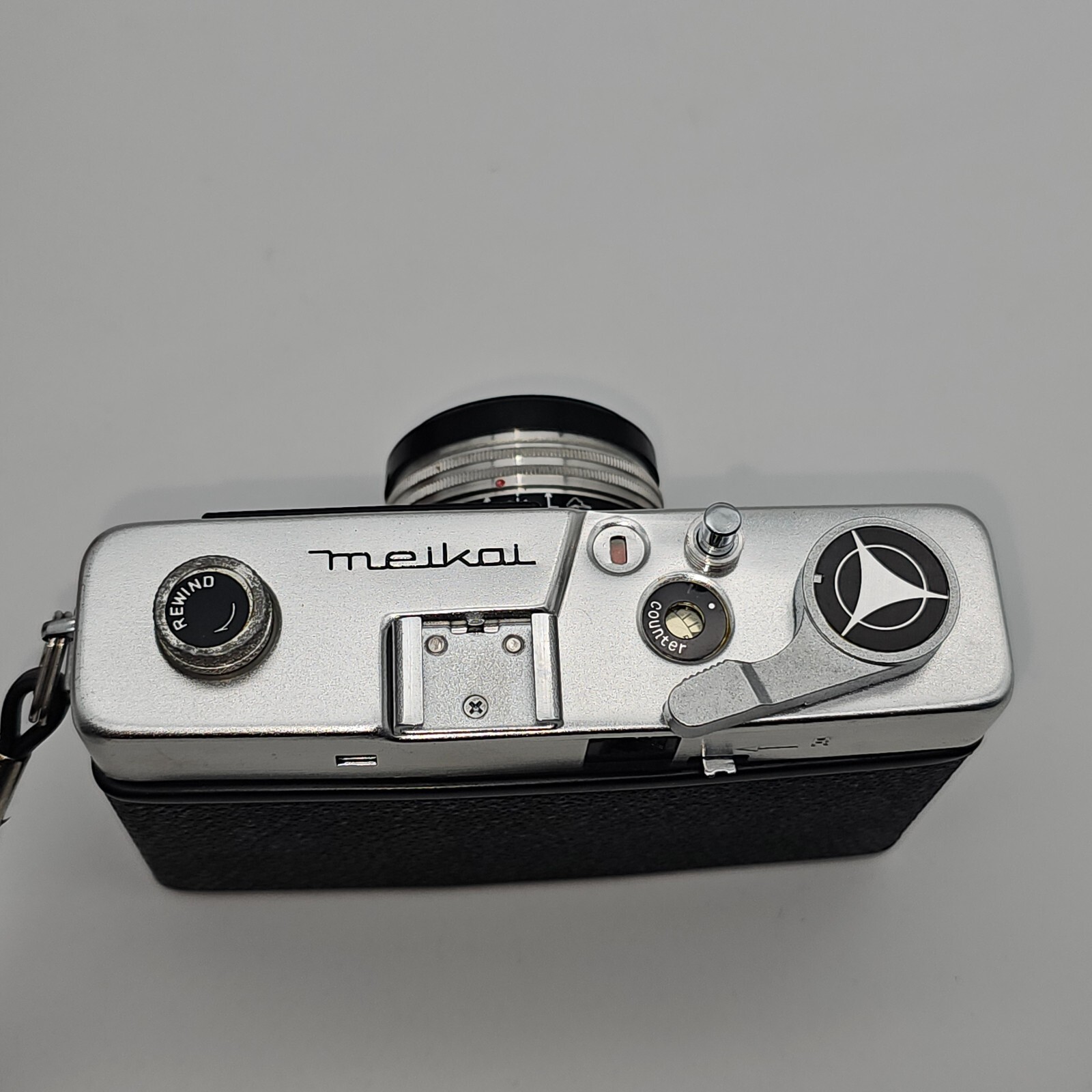 VTG Meikai EL Black Analog Photographic 35mm Film Camera With OEM Case and Box
