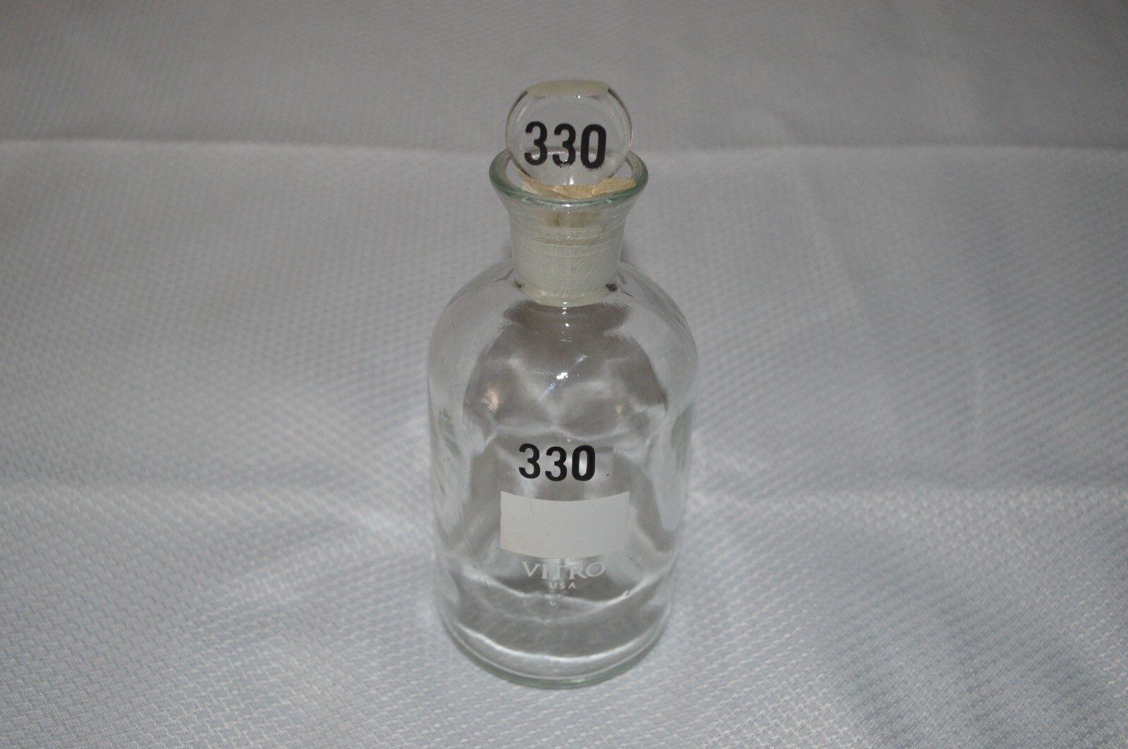 WHEATON ~ VITRO ~ U.S.A. ~ GLASS LABS BOTTLES ~ LABORATORY ~ PHARMACEUTICAL ~NEW