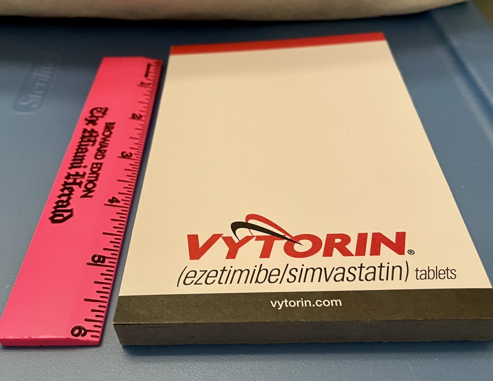 VTG 2005 LOT of 3 VYTORIN STICKY MEMO PADS MEDICAL PHARMA LOGO NEW NOS