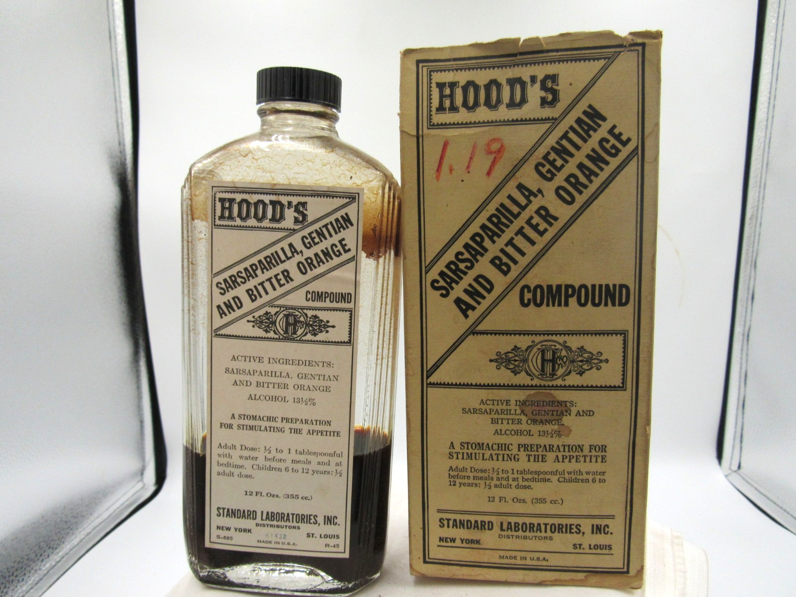 BW – 1930-40s Hood’s Sarsaparilla Bitters New York 7 3/4 ” Medicine bottle Box