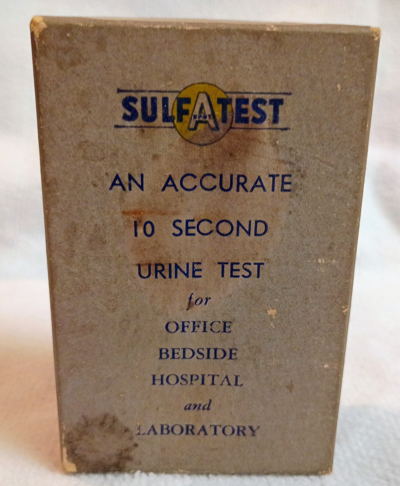 Vintage F.E. Young & Co. Sulf-A-Test sulfa drug testing kit.