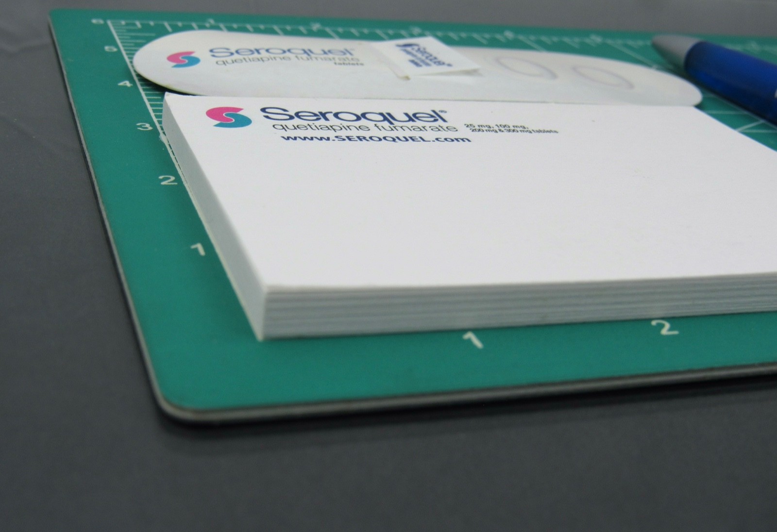 Seroquel Blue PEN, Sticky Notes, Page Flags Drug Rep Pharmaceutical Advertising