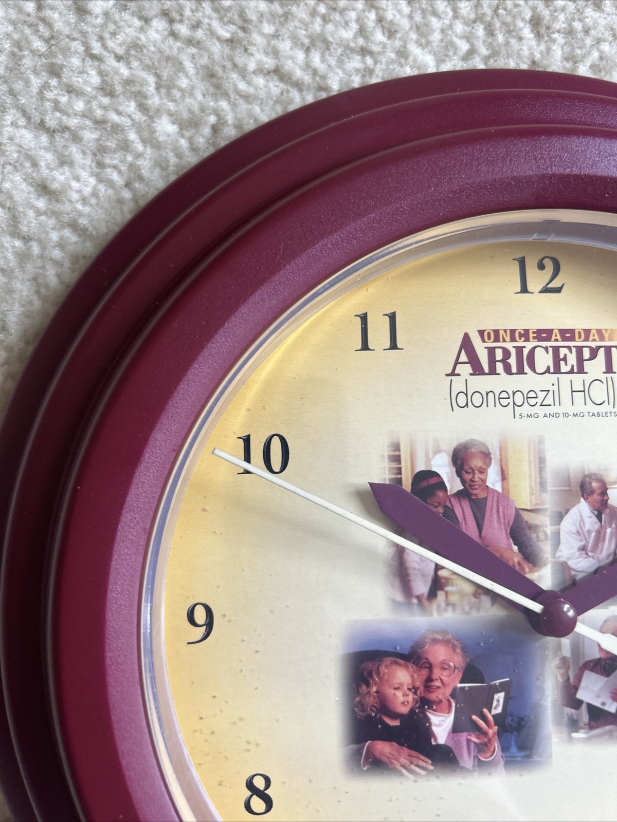 Vintage 2000’s Aricept Pharmaceutical Advertising Wall Clock Pfizer. Drug Rep