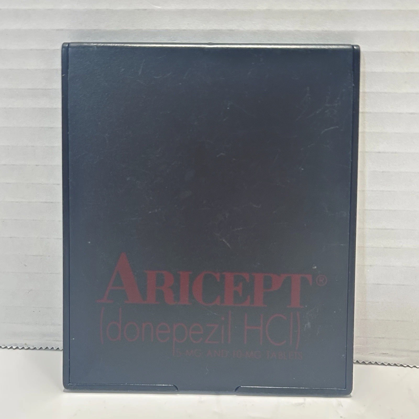 ARICEPT Folding Mirror Pharmaceutical Drug Rep Donepizil HCL Black Small Purse