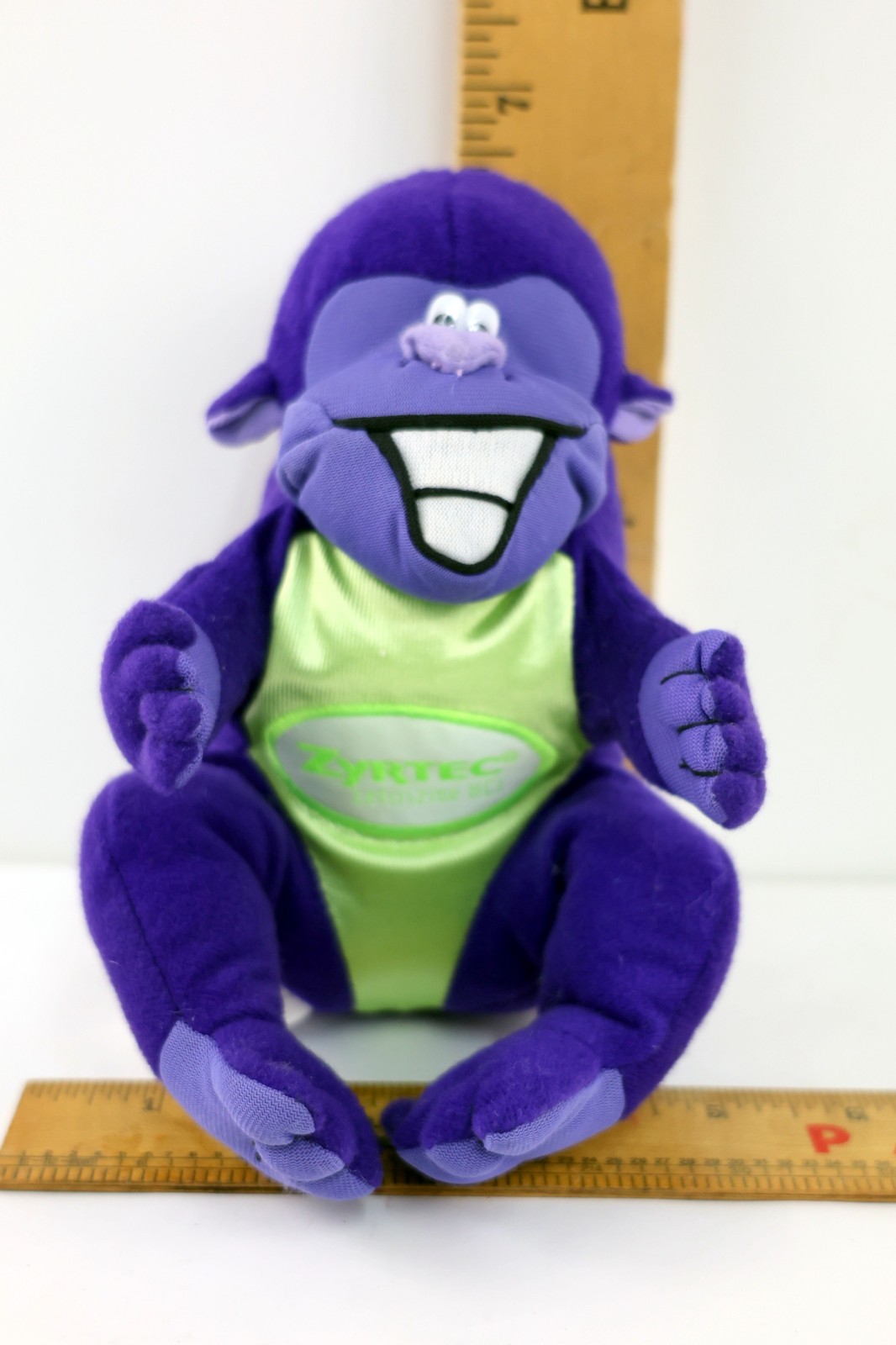 Zyrtec Purple Gorilla Plush 8.5″ Phizer Pharma Drug Rep 2000 Stuffed Animal Toy