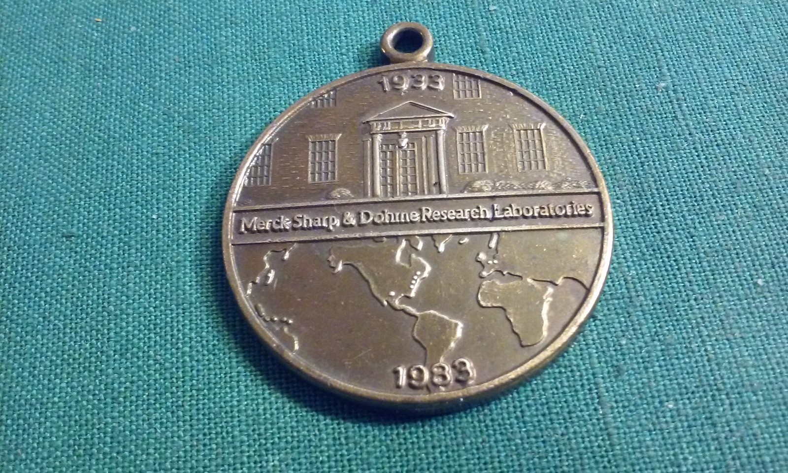 VINTAGE Bronze Keychain Fob Pendant MERCK RESEARCH LABORATORIES 1933 – 1983 rare