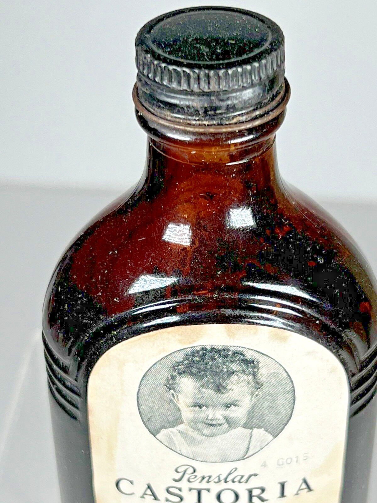 Vintage Brown Glass Bottle Penslar Castoria Detroit Michigan. approx. 6″ tall