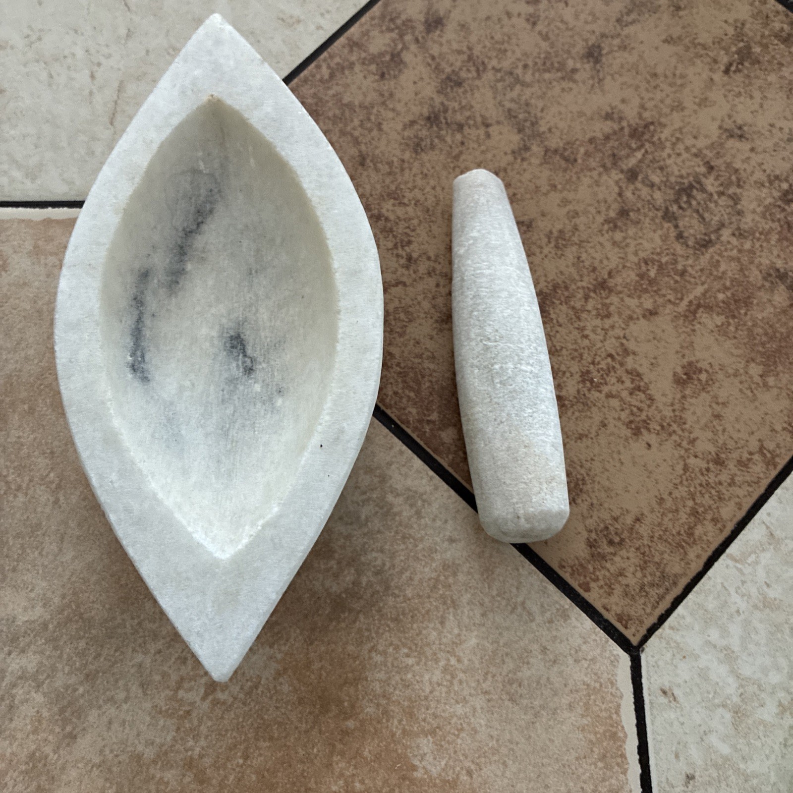 Marble Boat Mortar & Pestle Apothecary Pharmacy Medicine Herb Spice Grinder