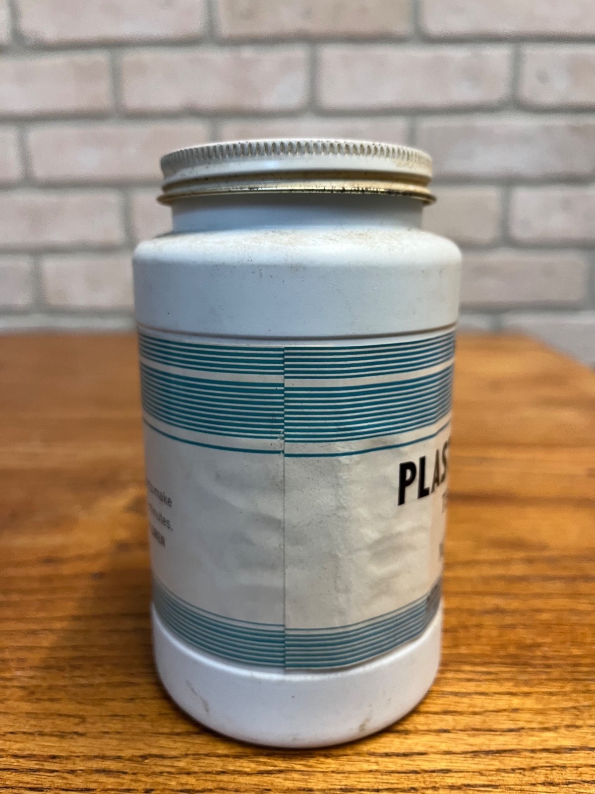 Vintage Kent Drug Company Plaster Paris Plastic Jar Can w/ Contents
