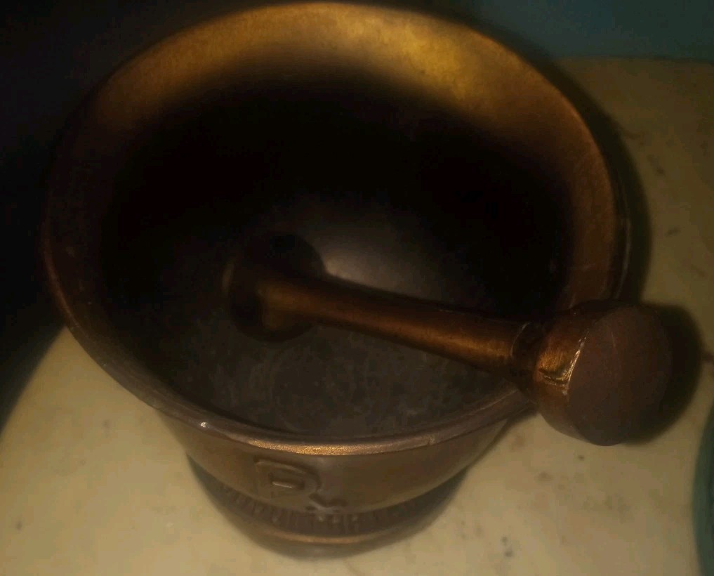Vintage Brass Dr. John Morgan 1735-89 Apothecary Collectible Mortar And Pestle