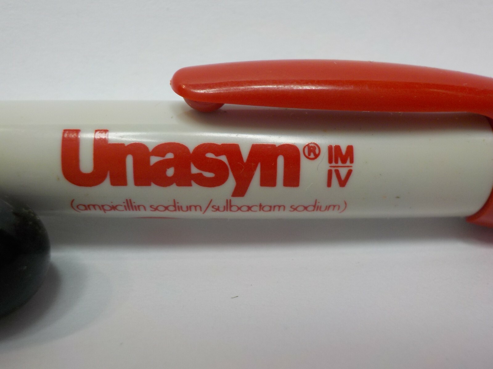 ROERIG UNASYN DRUG REP PEN LOT OF 2 METAL & PLASTIC