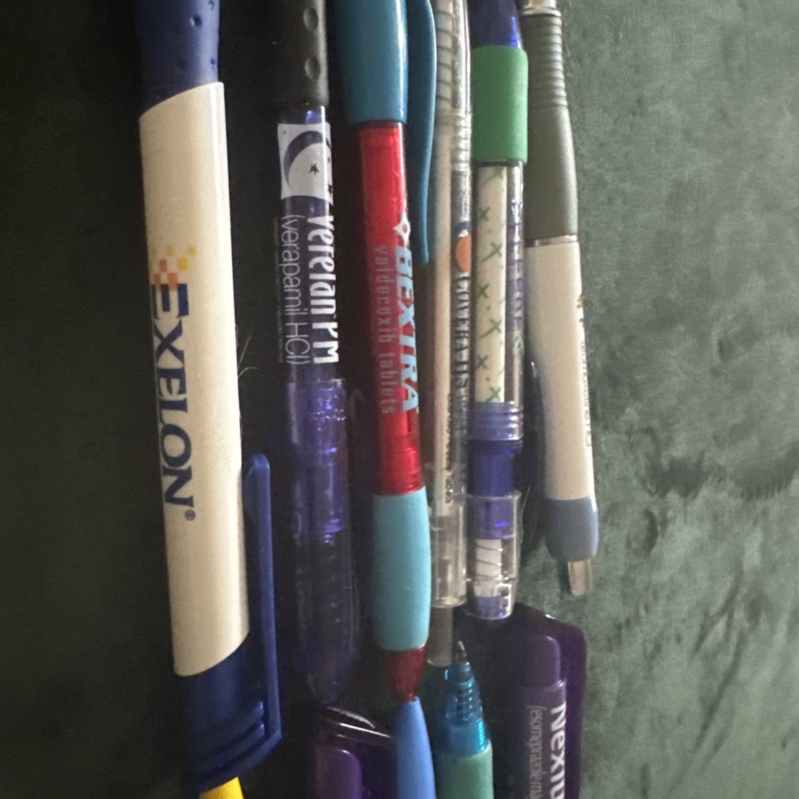 B38 Vintage pharmaceutical drug rep pens a lot of 11