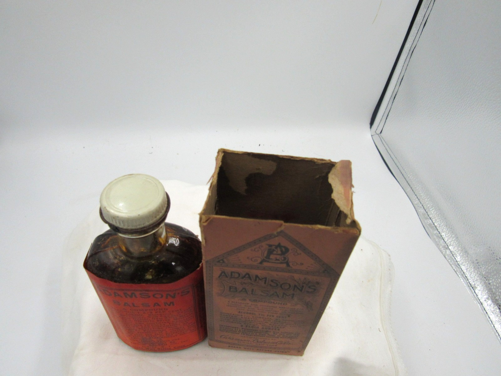 BW – 1930s Adamson’s Balsam Elmira NY 4 5/8 ” Medicine bottle Box No 2