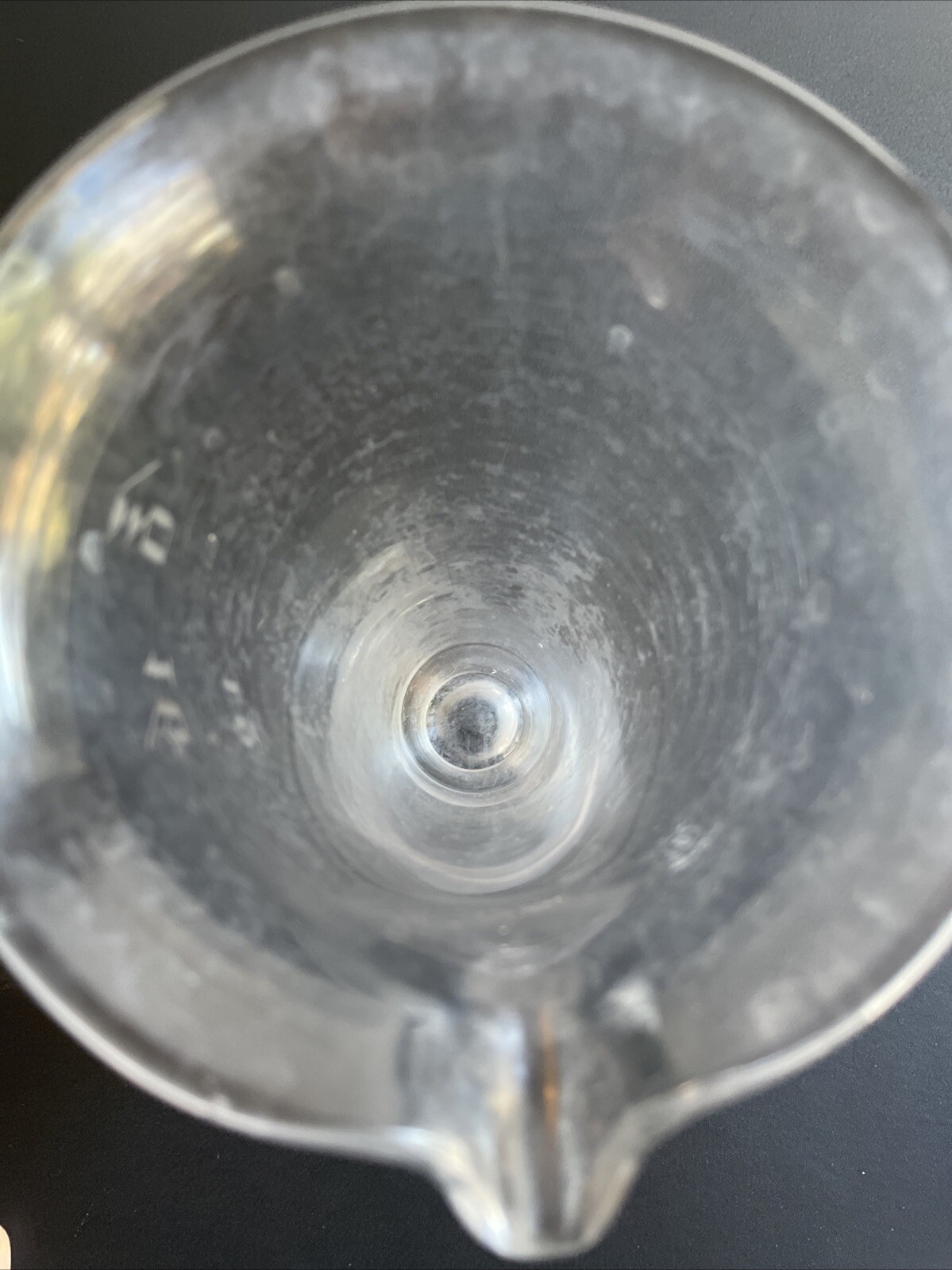 Vintage TD Glass 16 oz Graduated Apothecary Measuring Beaker Spouted Pouring