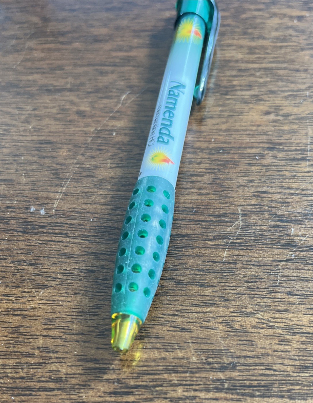 Namenda Medical Drug Rep Pharmaceutical Gel Pen Rare Green Grip Yellow AbbVie