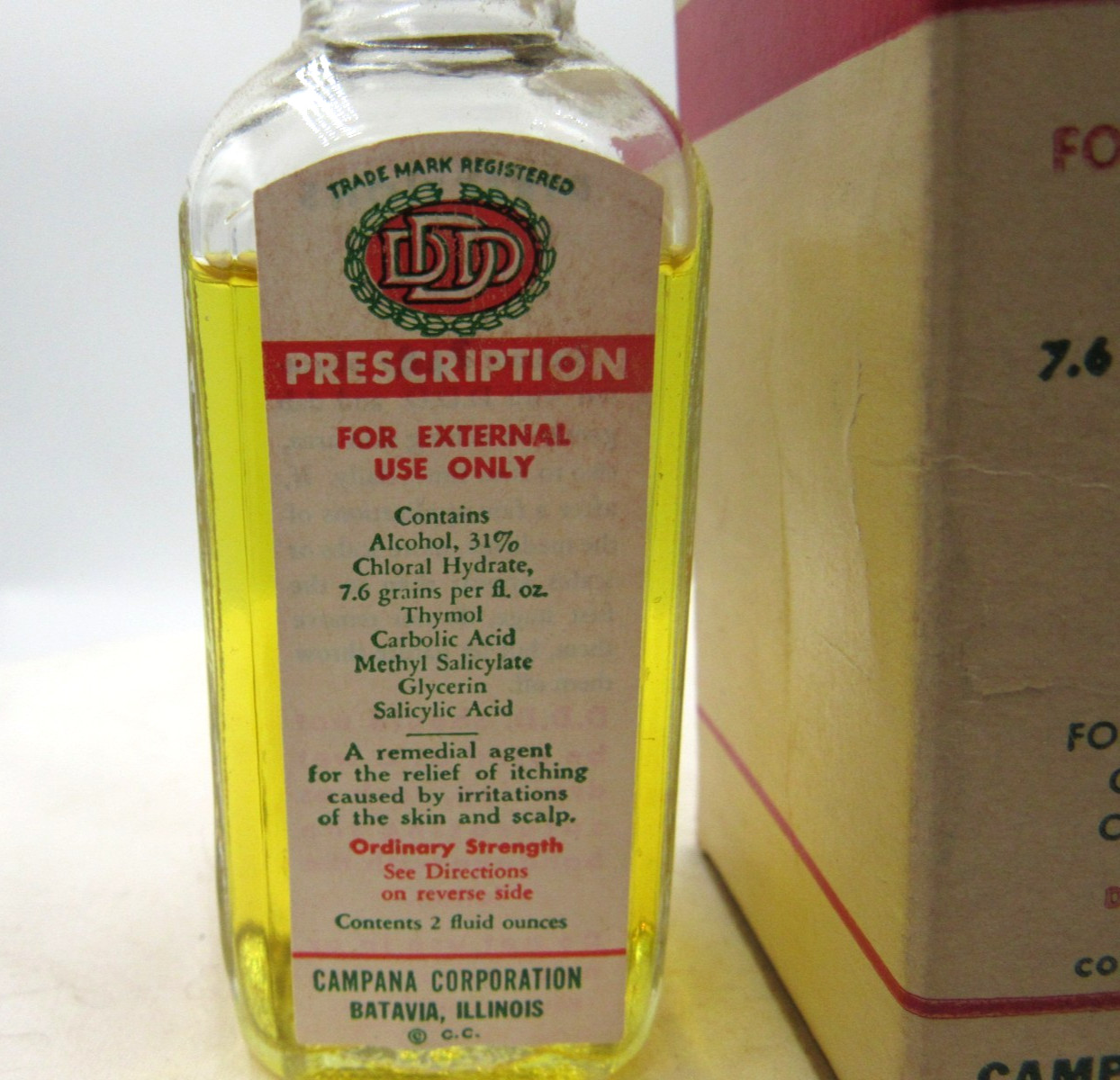 MM – 1930’s Campana Corp Batavia Ill DDD Skin 3 7/8″ Clear Medicine bottle