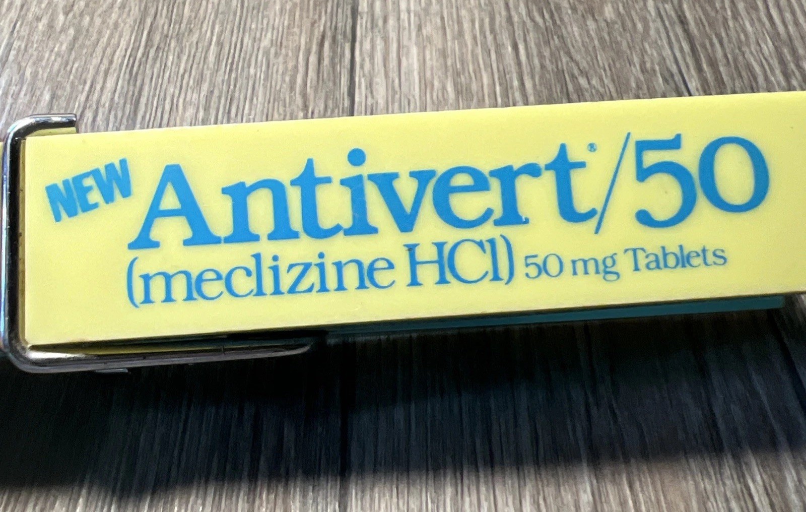 Pfizer Jumbo Clothespin Antivert/50 Meclizine HCI Advertisement Pharmaceutical