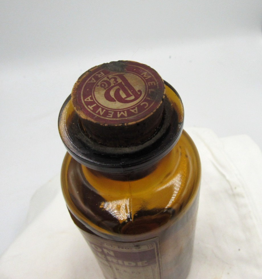 BW – 1920’s Parke, Davis & Co Detroit Mich Boroglyc 6 3/4″ Amber Medicine bottle