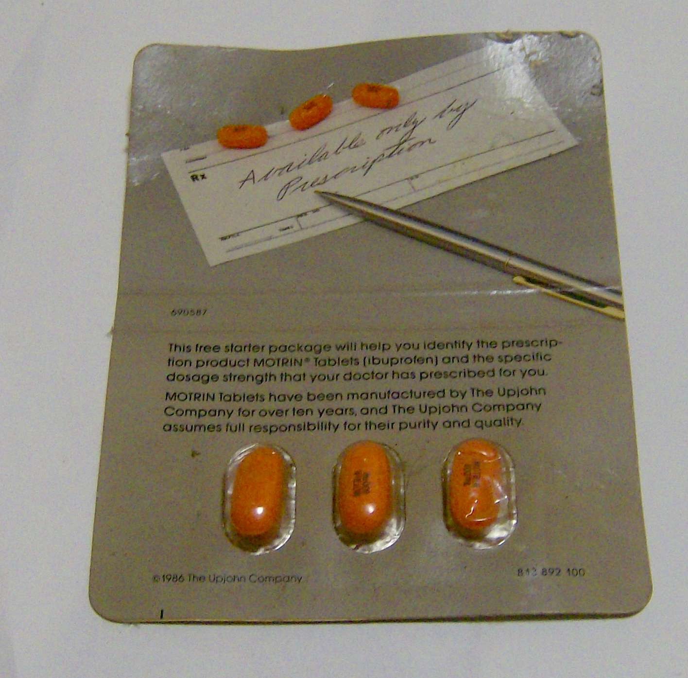 vintage 1986 UPJOHN pharmaceutical SAMPLE Motrin Ibuprofen doctor office MEDICAL