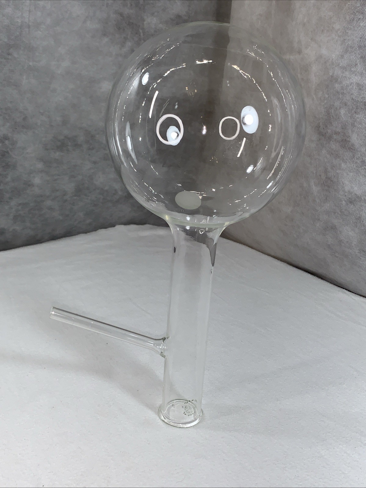 PYREX 2000mL Vtg Laboratory Flask Side Vent Glass Long Neck Round Bottom 14″ USA