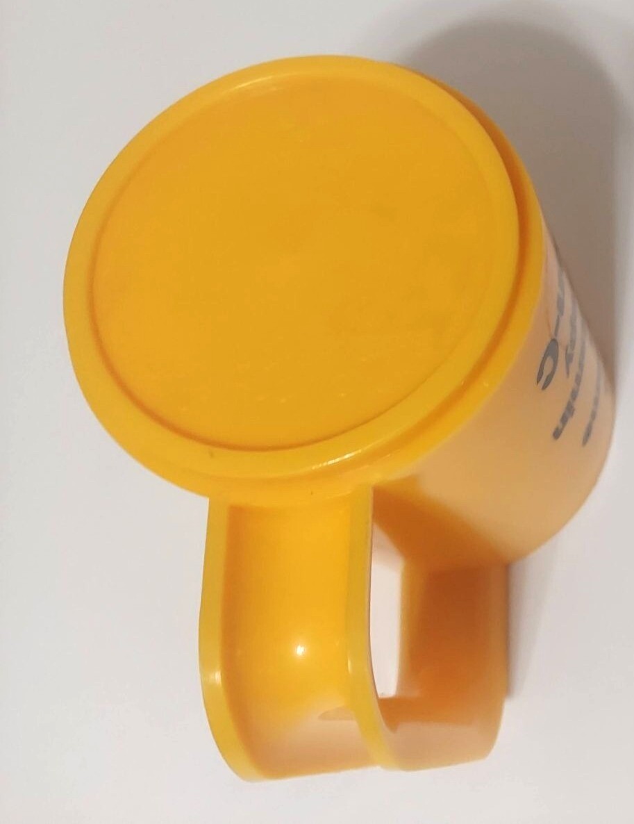 Glaxo Vicon-C Zinc Advertising Pharmaceutical MUG Plastic Yellow Sterilite
