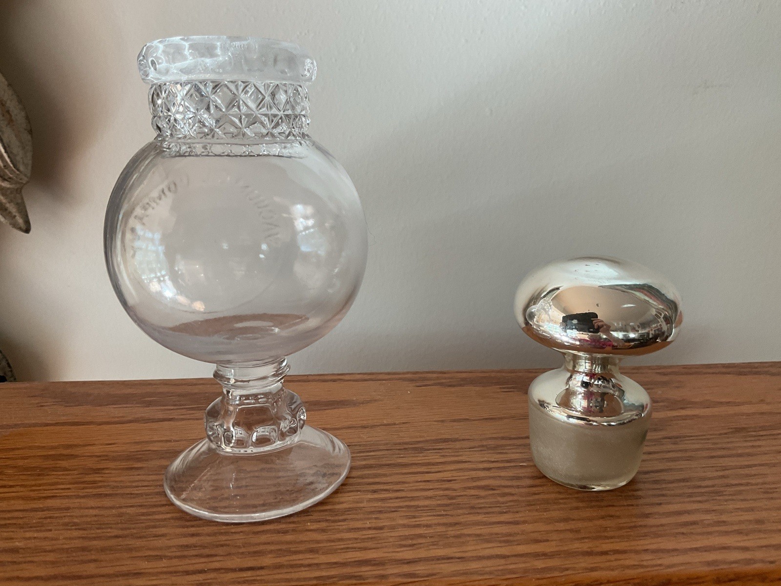 VTG.Dakota 5 INCH Vacuum Oil Co.Pharmacy Apothecary Display Jar 5” Mini RARE SZ.