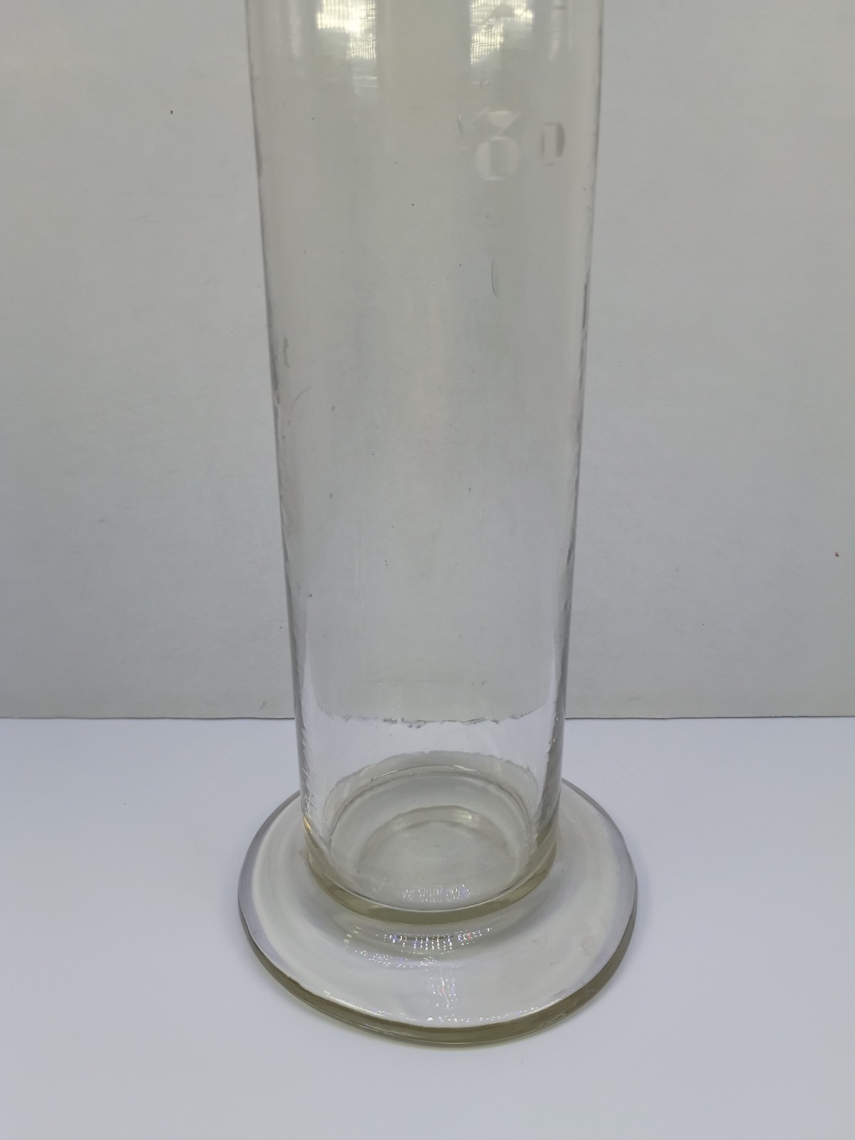 Large Anrique Vintage Etched Glass Apothecary Pour Spout Beaker 12″
