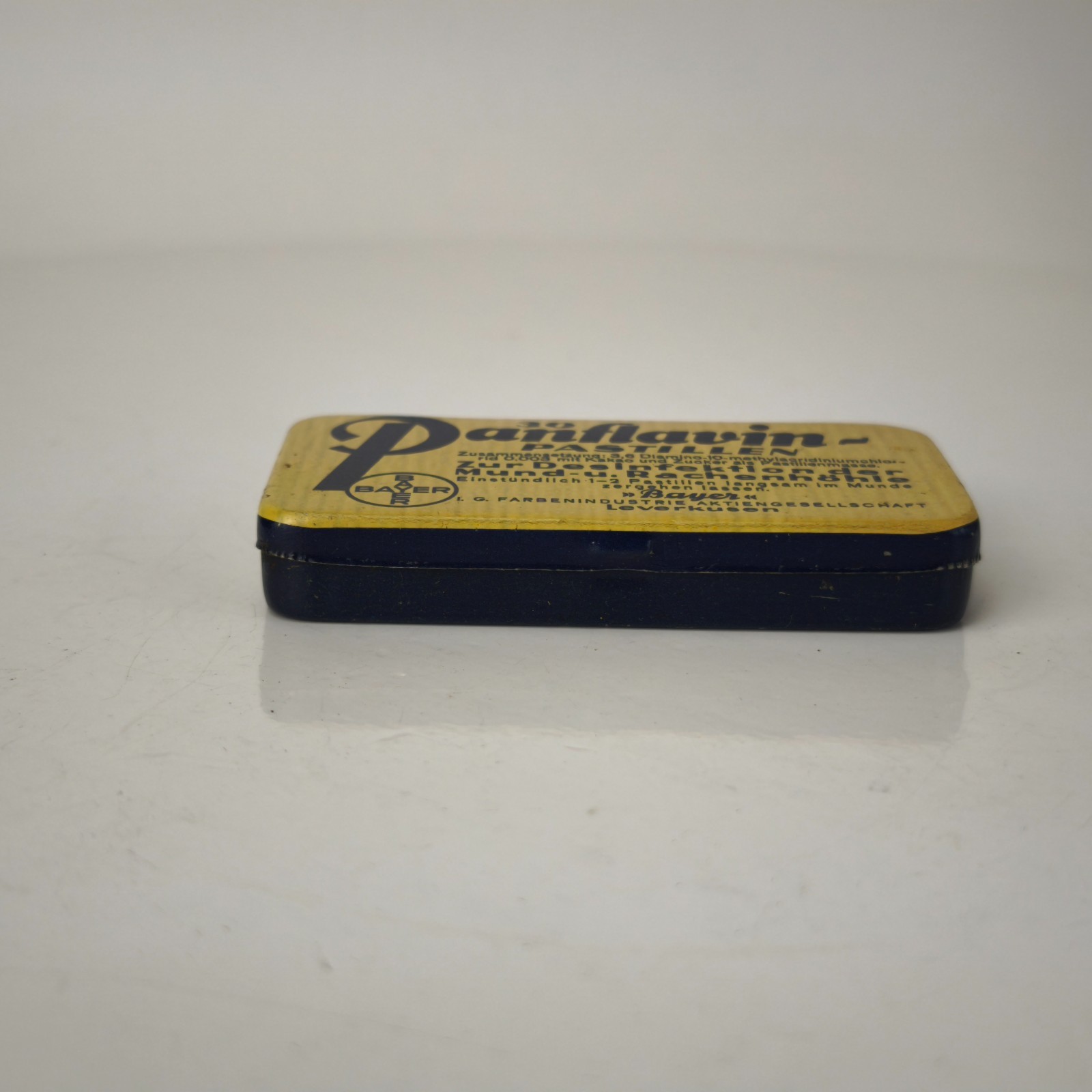 Antique German Panflavin Pastilen BAEYR Medical Empty Tin Box #6085