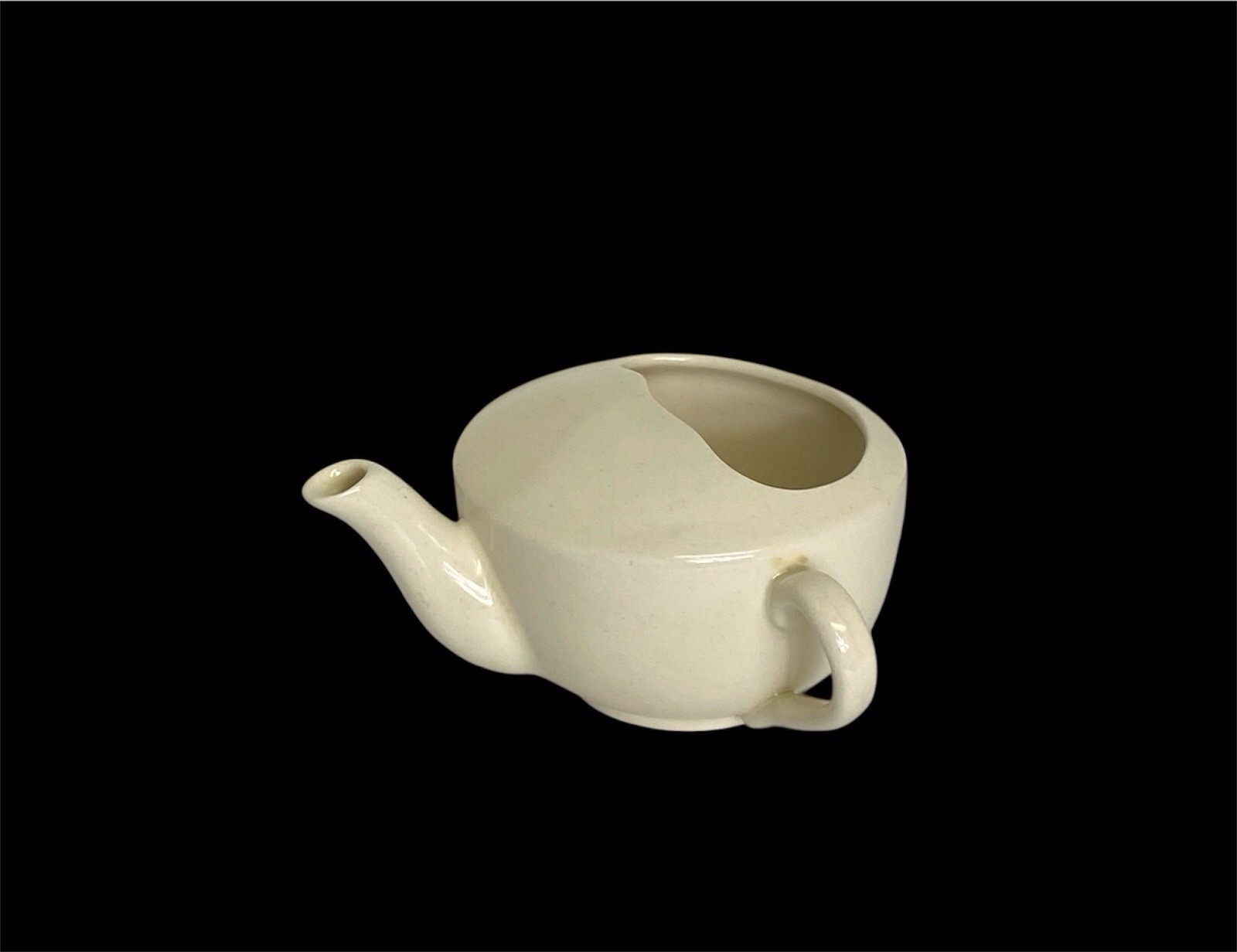 Empire Ware England Ivory Scalloped Invalid Feeder Apothecary Pharmacy Rx