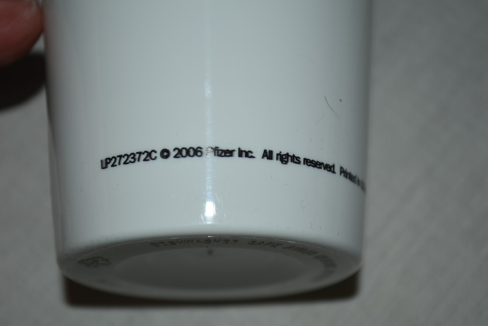 20 reusable LIPITOR 16 oz plastic glasses 2006 Pfizer Pharma Gift New old stock